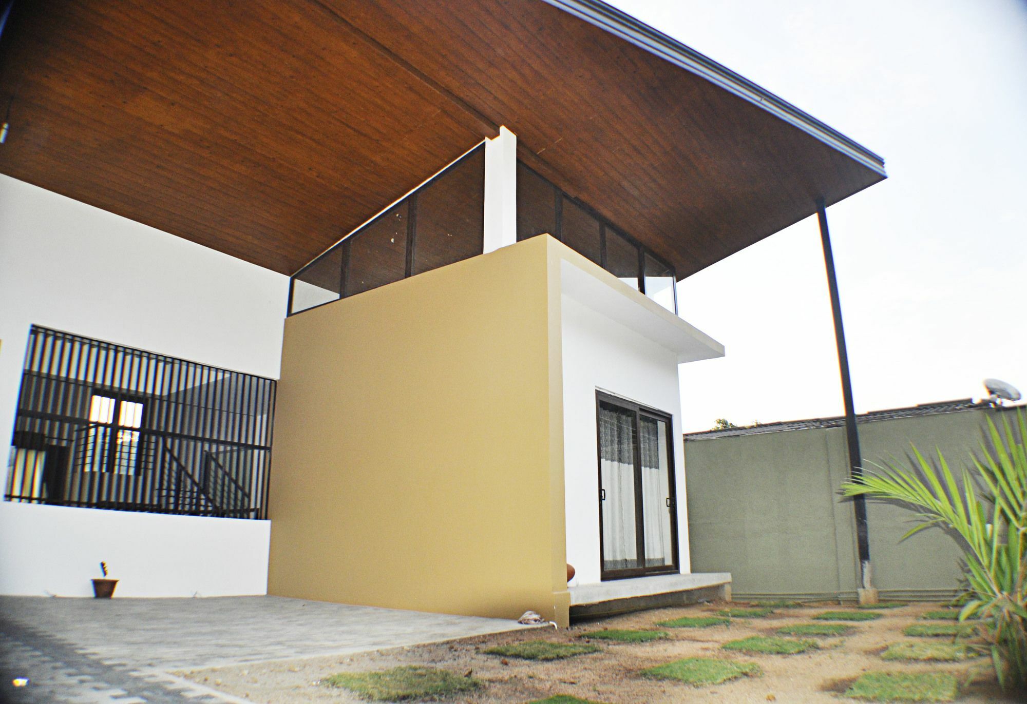 M&M Residence Kandy Exteriör bild